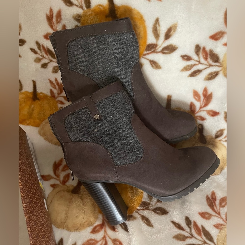 Women’s Boots 8
